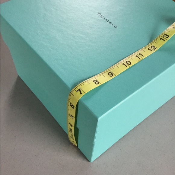 TIFFANY & CO. - Picture 9 of 9